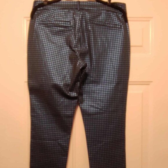 Old Navy Blue & black Metallic Houndstooth Pixie Ankle Pants, size 10 - NWT - Picture 3 of 11
